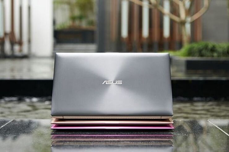 ایسوس بدون اعلام قبلی، از لپ‌تاپ‌های جدیدی در سری Zenbook رونمایی کرد که Zenbook ۱۳S و Zenbook Pro ۱۵ Flip نام دارند.