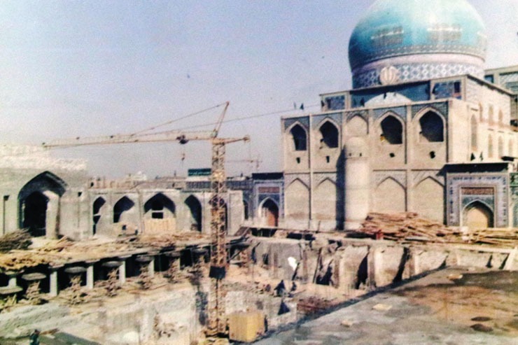 گذری بر تاریخ ساخت صحن قدس، کوچک‌ترین و نخستین صحن حرم مطهر رضوی پس از انقلاب اسلامی.
