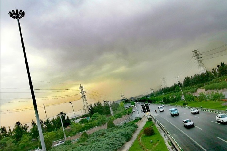 آسمان ابری مشهد در بقلوار نماز از نگاه مخاطب شهرآرانیوز.