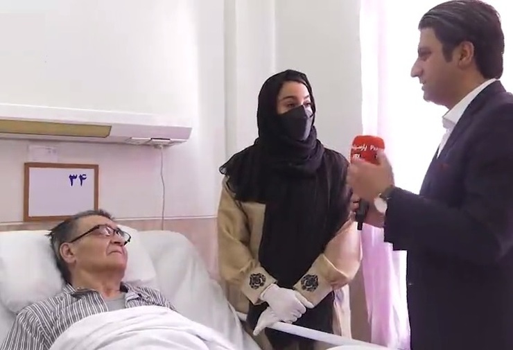 بعد از انتشار ویدئویی از رضا رویگری در مرکز نگهداری سالمندان کهریزک تهران و گلایه او از همسرش، حال رضا رویگری و همسرش گفتگویی خبری در این مورد انجام دادند.