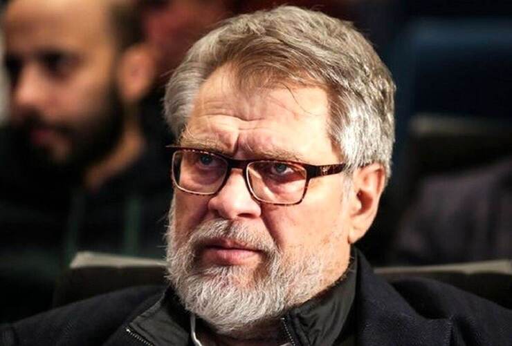 نادر طالب زاده مجری، مستندساز و کارگردان سینما و تلویزیون عصر امروز جمعه (۹ اردیبهشت ۱۴۰۱) در بیمارستان دارفانی را وداع گفت.