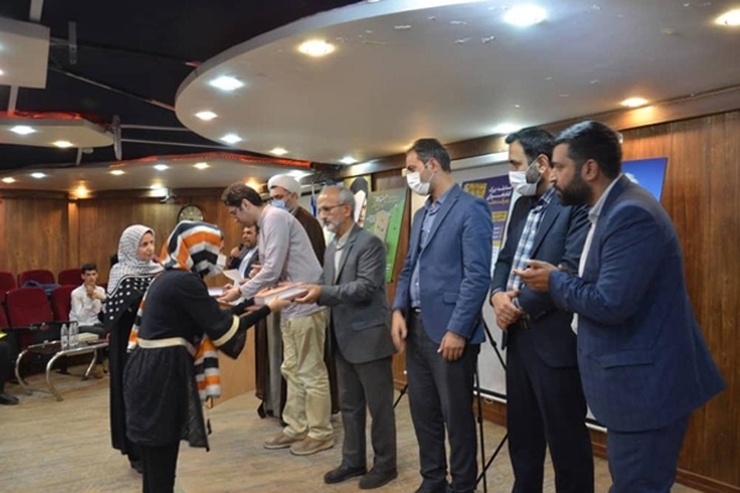 مدیر کانون و موسسه فرهنگی هنري شهید ابراهیم روحی از اعلام برگزیدگان مسابقه کتابخوانی کتاب «مادرانه، تاملی در مقام مادری و اهمیت فرزندآوری» در فرهنگسرای انتظار مشهد خبر داد.