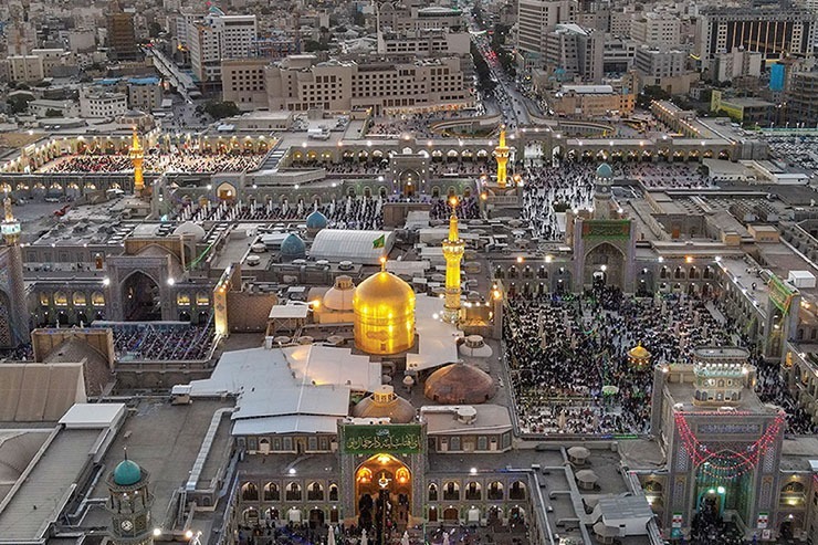انتشار تیزر و پوستر فیلم موهن «عنکبوت مقدس» واکنش‌های منفی زیادی به همراه داشت.