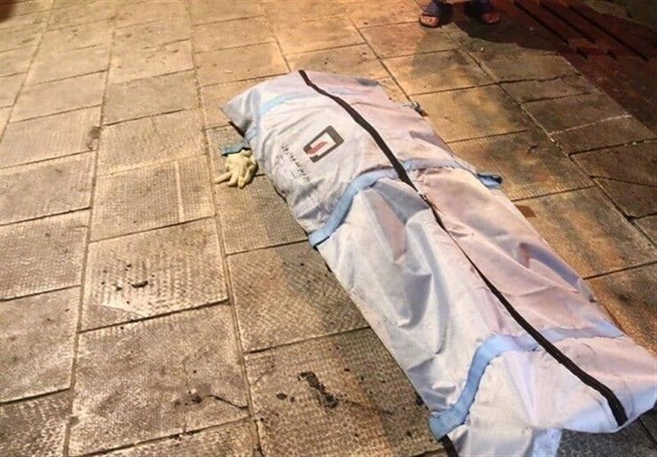 یکی از دانشجویان خوابگاه دانشجویی خیابان، ولی‌عصر(عج) پس از استعمال سیگار در کنار پنجره خوابگاه دانشجویی به طرز مشکوکی سقوط کرد؛ تحقیقات درباره مرگ وی در شعبه یکم دادسرای امور جنایی ادامه دارد.