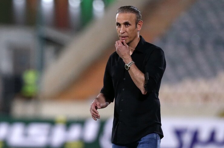 سرمربی تیم فوتبال پرسپولیس نمی‌تواند تیمش را در آخرین بازی فصل همراهی کند.