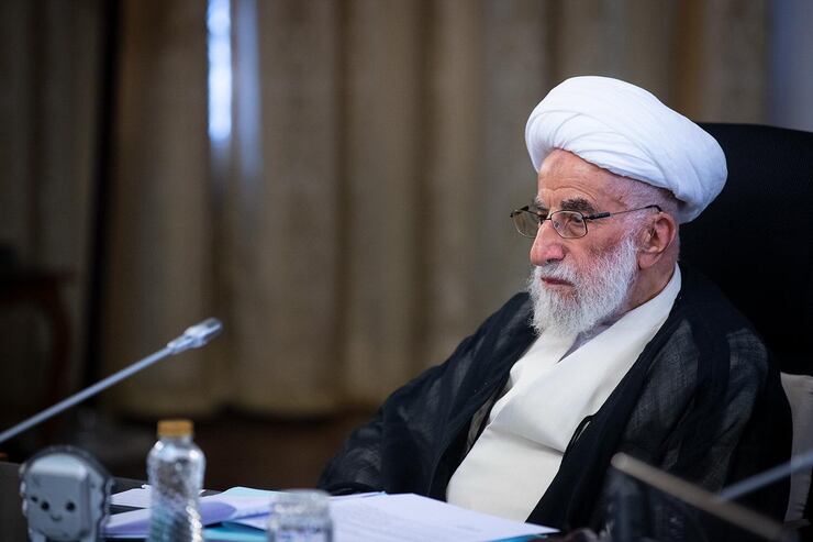 دبیر شورای نگهبان گفت: به‌عنوان وظیفه شرعی، انقلابی و سیاسی، همه مسئولیم که راه و روش امام را به نسل‌های آینده و جوان کشور انتقال دهیم.