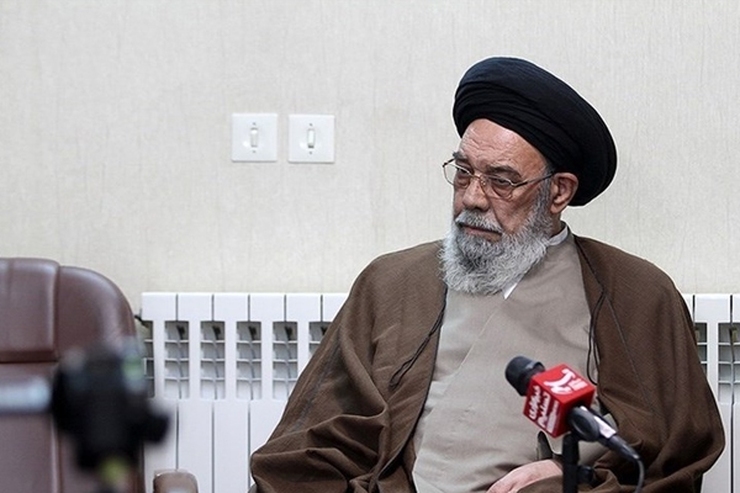 حمله به امام جمعه اصفهان ناکام ماند و آیت‌الله طباطبایی‌نژاد اعلام کرد که آسیبی ندیده است.