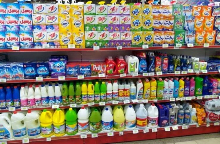 با توجه به اینکه وزارت صمت با افزایش قیمت مواد شوینده مخالفت کرده است، اما به گفته برخی دست‌اندرکاران صنفی، تعدادی ازتولید‌کنندگان با کاهش عرضه مواد شوینده به بازار تلاش می‌کنند تا موافقت وزارت صمت برای افزایش قیمت‌ مواد شوینده را کسب کنند.