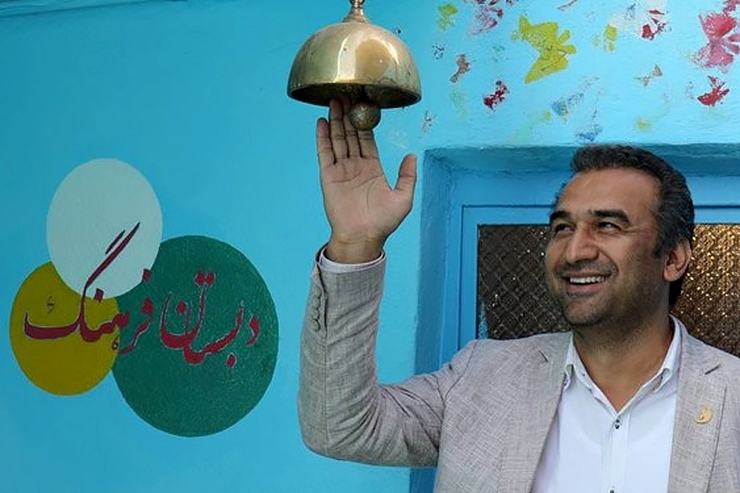 یک معلم افغانستانی نامزد دریافت جایزه ویژه جهانی به‌عنوان مروج کتابخوانی از سوی کشور ایران شد.