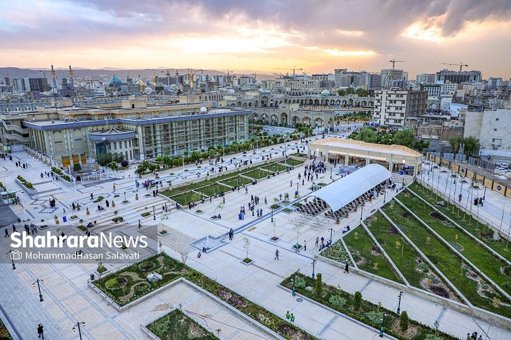 با حضور شهردار مشهد مقدس، قائم مقام تولیت آستان قدس رضوی، رییس شورای شهر و جمعی دیگر از مسئولین شهری و استانی، ره باغ حضرت زهرا سلام الله علیها در جوار حرم مطهر رضوی با اعتبار بالغ بر ۹۰۰ میلیارد تومان و مساحت بیش از ۲۲ هزار متر مربع افتتاح شد.