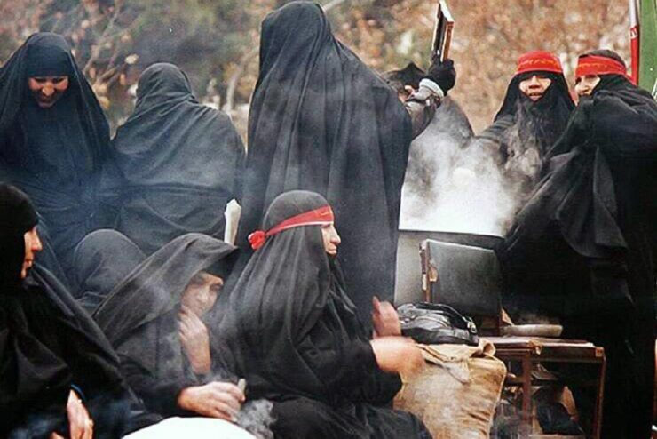 هرچند آماری رسمی از تعداد المان‌ها و بنا‌های یادبود ویژه زنان در شهر مشهد در دسترس نیست، نگاهی کلی به شهر نشان می‌دهد تعداد این آثار انگشت‌شمارند.