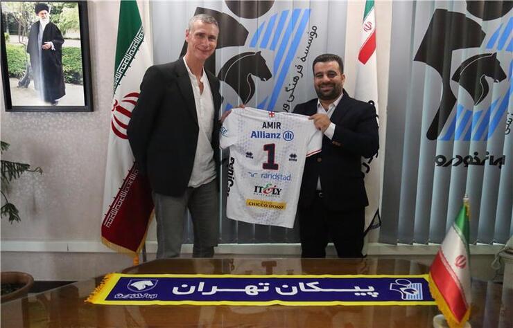باشگاه پیکان و میلانو به عنوان دو باشگاه پرافتخار در آسیا و اروپا توافقنامه همکاری امضا کردند.