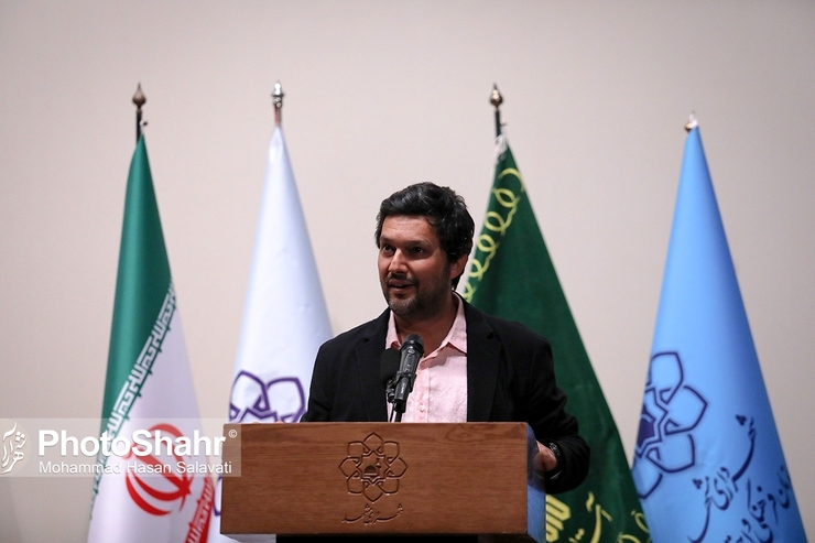 حامد بهداد در اکران فیلم بدون قرار قبلی و مراسم تجلیل از رضا صابری پیشکسوت مشهدی تئاتر که در پردیس سینما هویزه مشهد برگزار شد، به بیان خاطره ای از حضورش در حرم مطهر رضوی پرداخت.