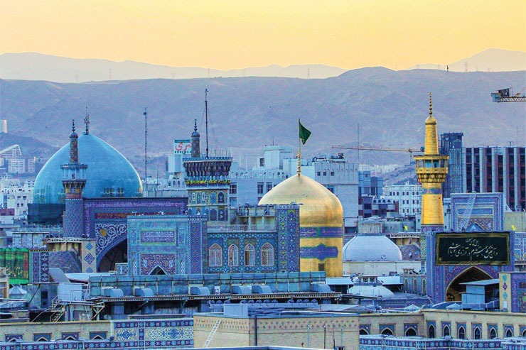 درنگی بر مؤلفه‌های «جهانی بودن» در گفتگو با دانشجویان خارجی ساکن مشهد.