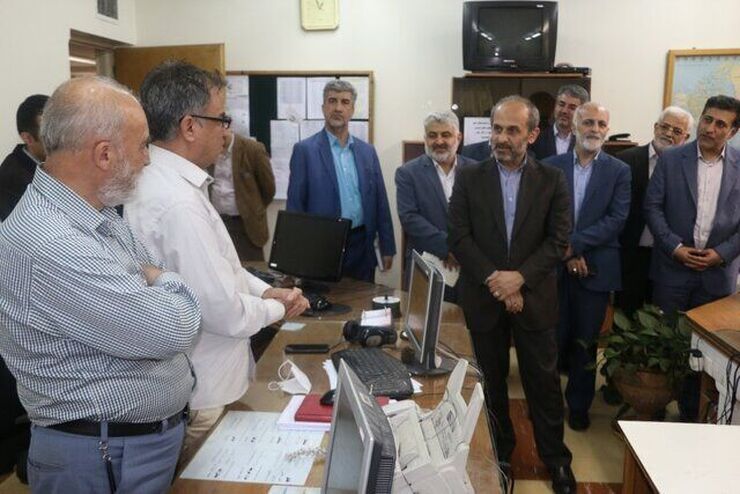 پیمان جبلی، رئیس سازمان صداوسیما در بازدید از صداوسیمای مرکز خراسان رضوی و رادیو‌های برون‌مرزی در این مرکز ضمن تشکر و قدردانی از تلاش کارکنان ایرانی و تاجیکستانی صدای خراسان گفت: تلاش شبانه‌روزی، مطالبه رهبر معظم انقلاب از اینجانب و همکارانم برای بهبود وضعیت مردم و ارتقاء جایگاه رسانه ملی بوده است.