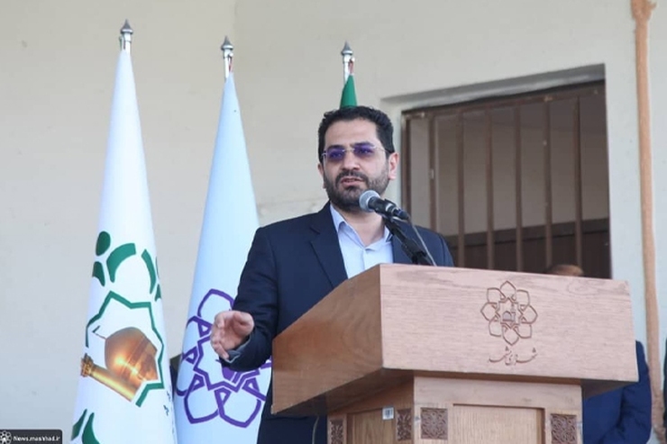 سید عبدالله ارجائی گفت: از معاون محترم رئیس جمهور و رئیس سازمان برنامه و بودجه تقاضا دارم دستور بررسی مجدد موضوع را صادر کنند تا مشکلی برای مباحث عمرانی حدود یک هزار و ۲۰۰ شهر کوچک در کشور پیش نیاید.