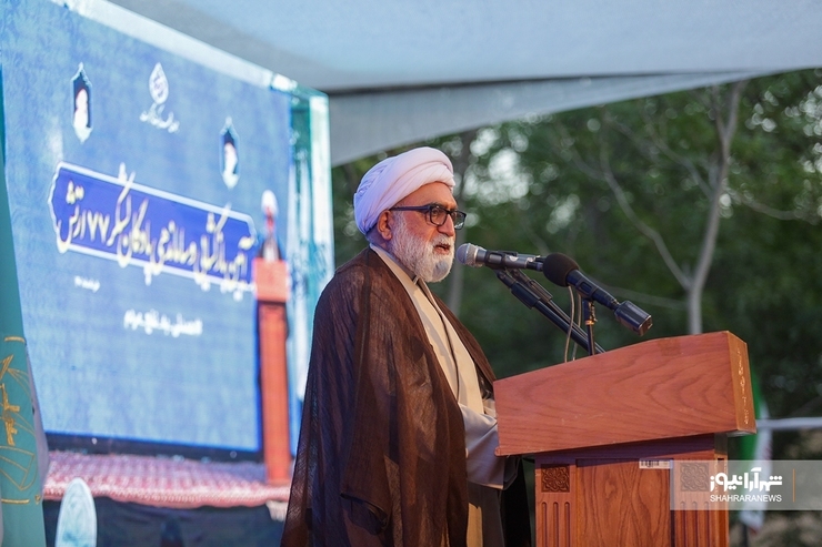 تولیت آستان قدس رضوی گفت: از تمام مجموعه‌ها و مدیران به‌خصوص ارتش، سپاه پاسداران، شهرداری و شورای اسلامی شهر مشهد که در امر جابه‌جایی پادگان مشهد نقش‌آفرینی کردند، قدردانی می‌کنم.