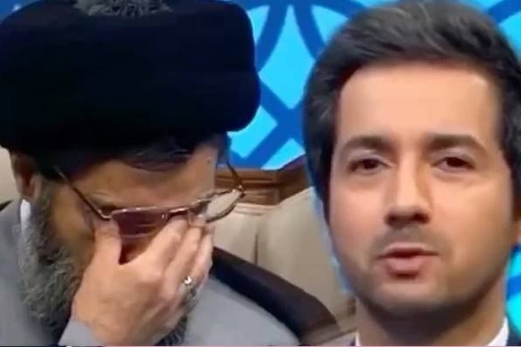 بغض و اشک حجت‌الاسلام حسینی قمی کارشناس برنامه سمت خدا برای مشکلات مسکن: من نمیگویم کمر مردم خم شده بلکه شکسته است.