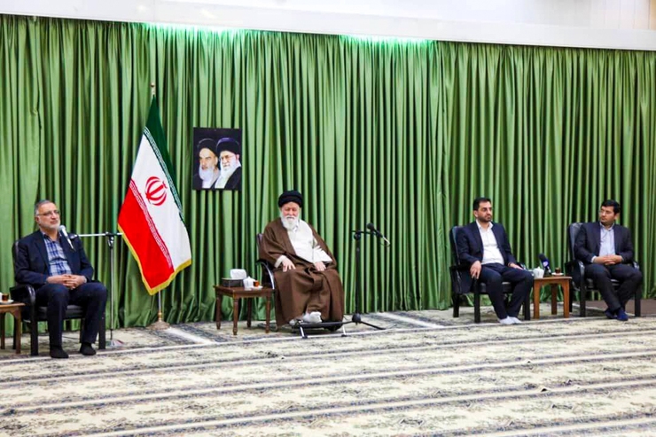 نماینده ولی‌فقیه در استان خراسان‌رضوی گفت: فضاسازی فرهنگی در سطح شهر‌ها از این جهت اهمیت دارد که یکی از مصادیق بارز جهاد تبیین است.