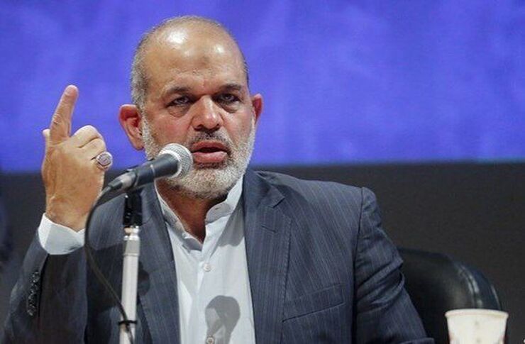 وزیر کشور با اشاره به تاکید رئیس جمهور برای کنترل قیمت‌ها و تامین اقلام مورد نیاز مردم از استانداران خواست با نظارت دقیق میدانی، مدیریت لازم را در کنترل قیمت‌ها داشته باشند.