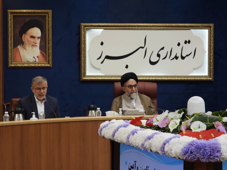 وزیر اطلاعات با بیان اینکه وظیفه جهادی مسئولان، رفع گرفتاری مردم است، گفت: دلسوزان نظام وظیفه دارند با وحدت و همبستگی و با حرکت جهادی و ارزشی، خدمت فوق العاده‌ای به مردم ارائه کنند.