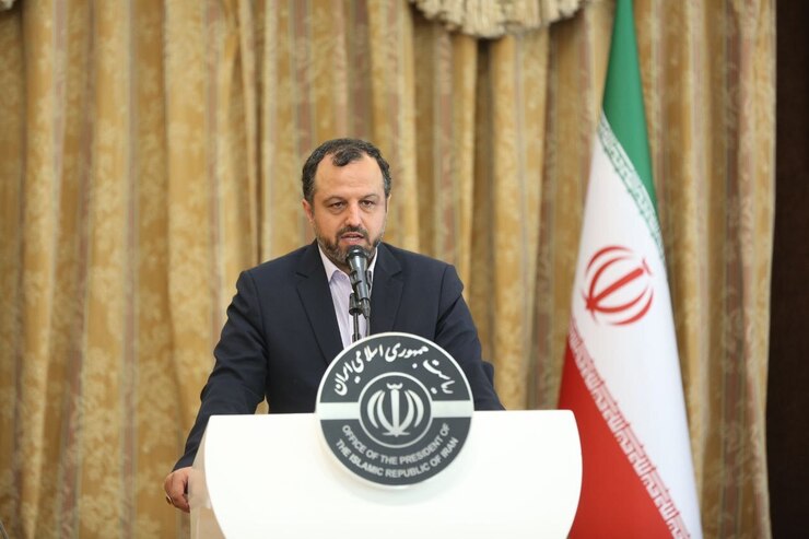 سخنگوی اقتصادی دولت گفت: پایان تیر ماه میزان پیشرفت تامین زیرساخت‌های کالابرگ الکترونیگی را به آقای رییس‌جمهور اعلام خواهیم کرد و آن زمان در این باره توضیحات کافی داده خواهد شد.
