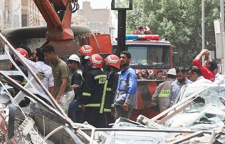 سخنگوی کمیسیون عمران مجلس گفت: با توجه به ماموریت رئیس مجلس به کمیسیون عمران مبنی بر بررسی ابعاد حادثه ریزش ساختمان متروپل آبادان، اعضای کمیسیون عمران پنج‌شنبه هفته‌جاری برای بررسی و تهیه گزارش ازمحل وقوع حادثه بازدید می‌کنند.