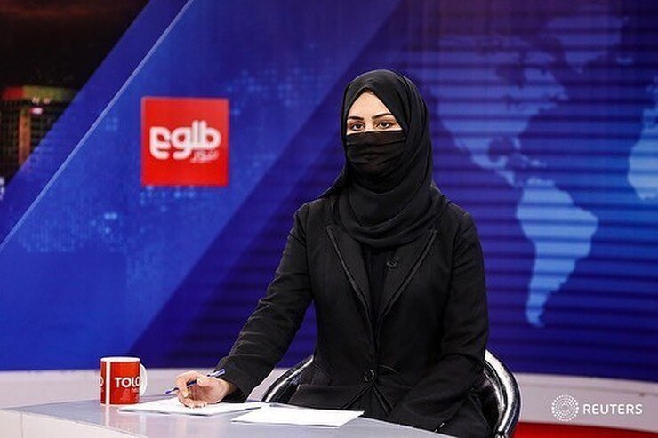 گزارشگران بدون مرز (RSF)، اجباری‌شدن پوشش صورت مجریان زن توسط طالبان را نقض آشکار حقوق زنان و آزادی مطبوعات خوانده و آن‌ را محکوم کرده است.