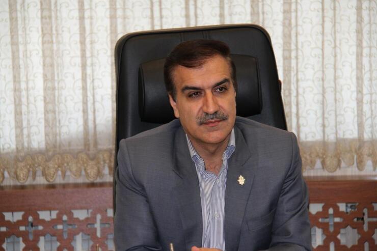 نفتی، مدیر شعب بانک کشاورزی خراسان رضوی گفت: در راستای حذف ارز ترجیحی در جهت حمایت از دامداران و عشایر تسهیلات ۲۰۰ میلیونی تحت عنوان دامدارکارت به آنها پرداخت می‌شود.