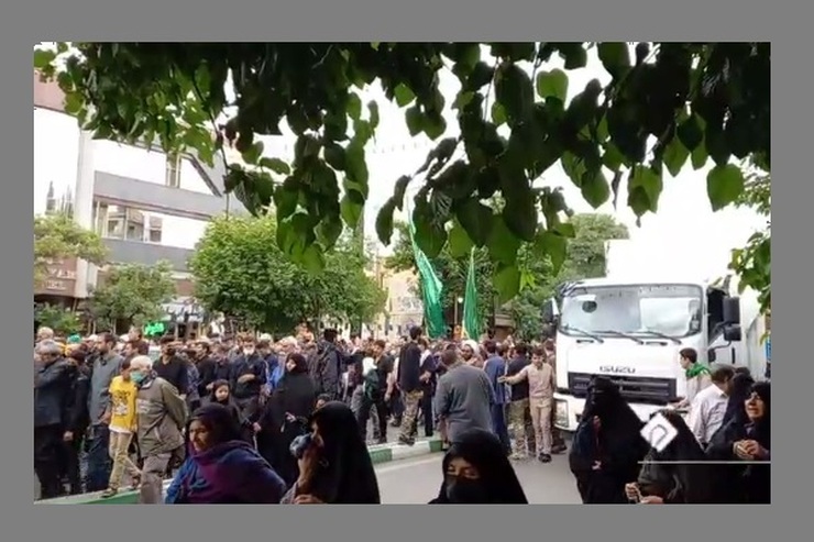 در سالروز شهادت امام جعفر صادق(ع) اجتماع عظیم صادقیون در عرصه میدان شهدا در شهر مشهد برگزار شد.