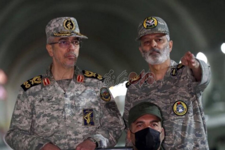 اولین تصویر از یکی از پایگاه‌های سری پهپادی ارتش که امروز سرلشکر باقری به همراه امیر سرلشکر موسوی فرمانده کل ارتش از آن بازدید کرد.