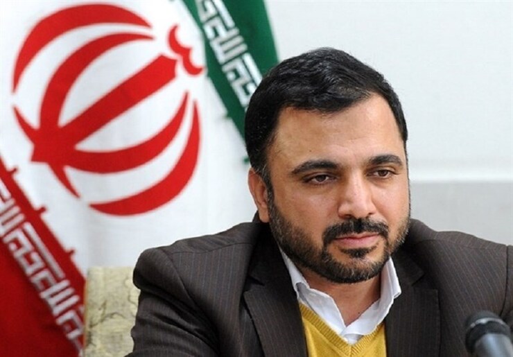 وزیر ارتباطات کنار تکذیب افزایش ۲ تا ۳ برابری تعرفه‌های پست گفت: خدمات پایه پستی، شامل ارسال عادی و سفارشی مرسولات، ۲۰درصد افزایش می‌یابد.