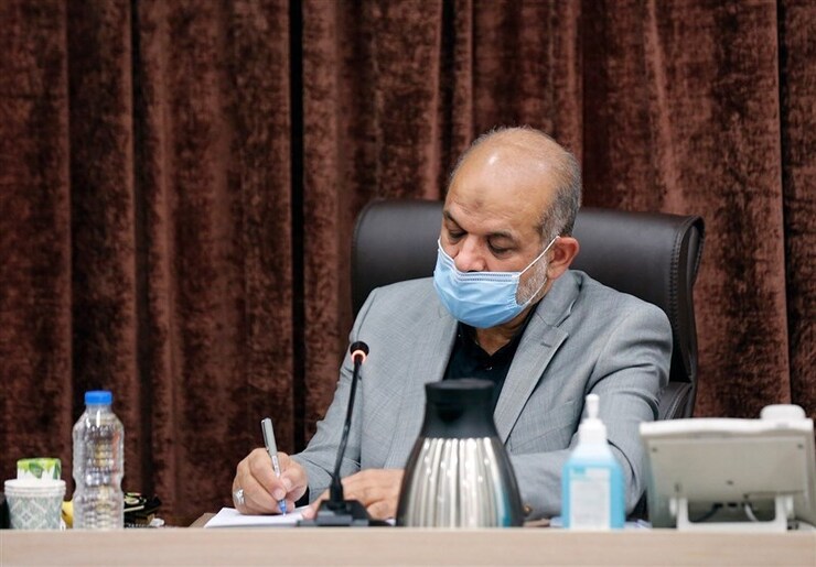 وزیر کشور طی بخشنامه‌ای به استانداران تأکید کرد با استفاده از ظرفیت‌های قانونی، ضمن برخورد با تخلفات ساختمانی از بهره‌برداری ساختمان‌های ناایمن جلوگیری کند.