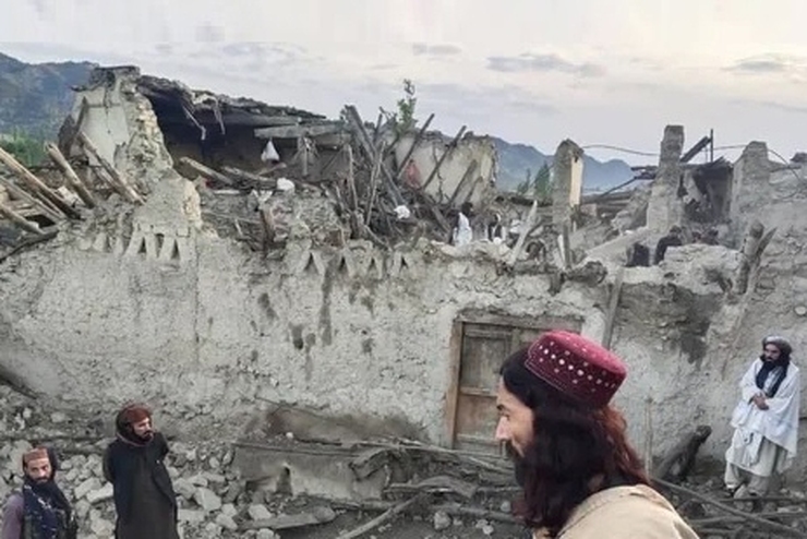 ملا هبت‌الله آخوندزاده، رئیس طالبان از تمام نهادهای بین‌المللی خواست به زلزله زدگان افغانستان کمک کنند.