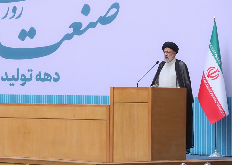 رئیسی: پیش‌نویس سند جامع صنعت تهیه شد| قویاً مدافع نظریه «دولت چابک» هستم| «تولید» برای کشور قدرت خلق می‌کند