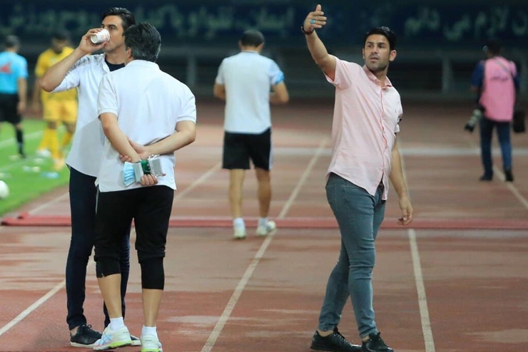 بازیکن مشهدی اسبق تیم ملی و پرسپولیس معتقد است خرید‌های پرسپولیس تا کنون خوب بوده است. جای خالی احمد نورالهی در پرسپولیس احساس می‌شود.