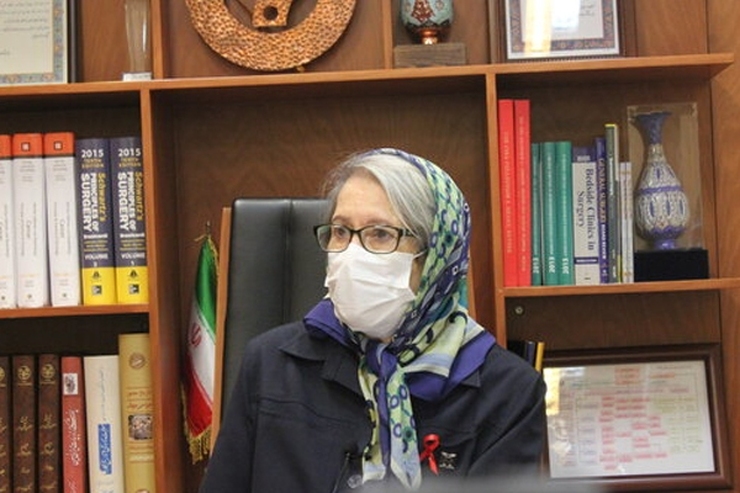 مینو محرز:«همین امروز از دیدن جمعیت زیادی از مردم که ماسک نمی‌زنند، وحشت کردم، حدود ۹۵ درصد مردم ماسک نداشتند. ادامه این روند وحشتناک خواهد بود.»