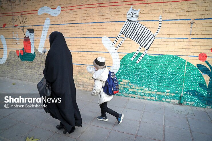 این روز‌ها پیش‌ثبت‌نام مدارس یکی از موضوع‌های داغ خانواده‌هاست با اینکه هنوز شهریه مصوب اعلام نشده است، برخی مدارس غیردولتی با ارائه شهریه‌های نجومی موجب سردرگمی و نارضایتی والدین شده‌اند.