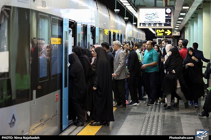 مدیرعامل شرکت بهره‌برداری قطار شهری شهرداری مشهد از اعمال نرخ جدید بهای خدمات استفاده از قطار شهری خبر داد.
