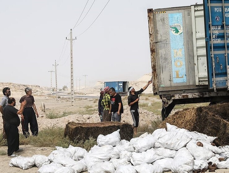 رئیس کل دادگستری استان هرمزگان از شناسایی و امحای ۳۱۸ کانتینر انواع کالای فاسد شده و مشمول معدومی در انبار‌ها و محوطه بندر شهید رجایی بندرعباس خبر داد.