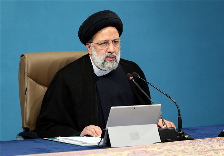 تفاهم‌نامه توسعه یکپارچه میدان مشترک نفتی آزادگان بین شرکت ملی نفت ایران، بانک‌ها و شرکت‌های اکتشاف و تولید با حضور رئیس جمهور به ارزش ۷ میلیارد دلار امضا شد.