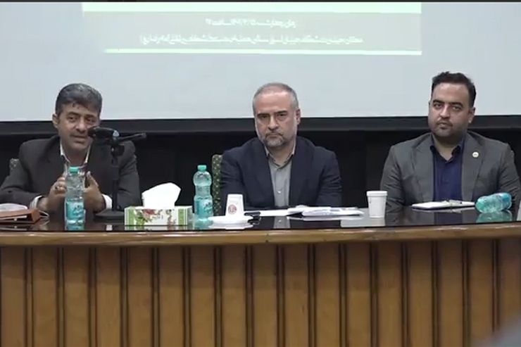 معاون حقوق عامه و پیشگیری از وقوع جرم دادستانی کل کشور گفت: فساد از پیچیدگی وچند لایگی برخوردار است و ساحت‌ها و ابعاد مختلفی دارد، اما ما بیشتربر فساد مالی و اداری تمرکز داریم چرا که پیامد‌هایی که این مهم دارد بسیار سنگین و سهمگین بوده که سبب کاهش اعتماد عمومی و کاهش رقابت و اثر بخشی حاکمیت خواهد شد.
