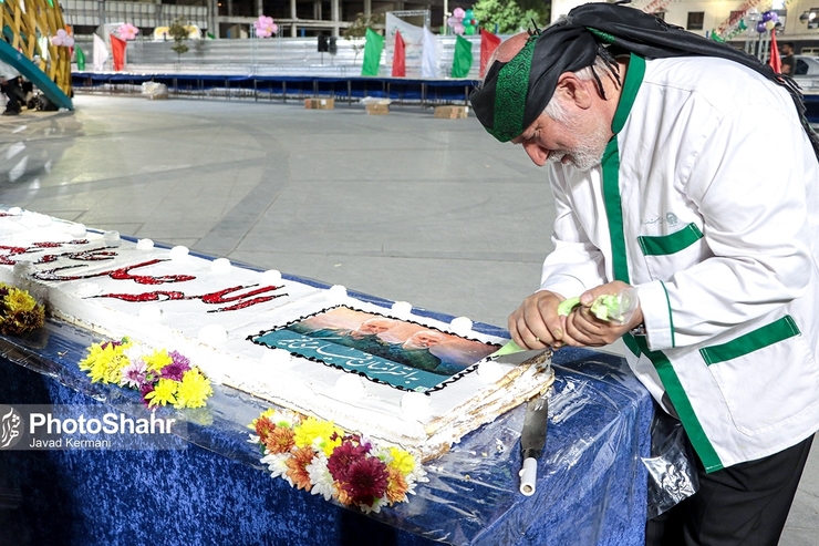 هم‌زمان با اعیاد قربان و غدیر جشنواره گل و شیرینی در مشهد برگزار می‌شود.