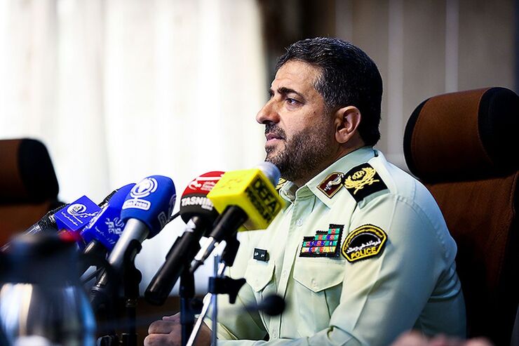 سخنگوی فراجا وضعیت تردد زوار از مرز‌های زمینی مهران و شلمچه را تشریح کرد.