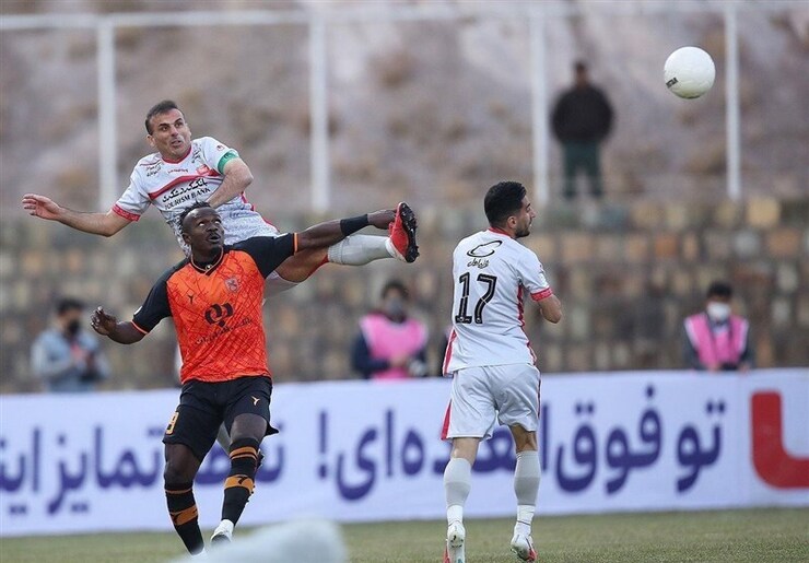 باشگاه پرسپولیس در پرونده جذب مهاجم مس رفسنجان به نتایج خوبی نرسید.