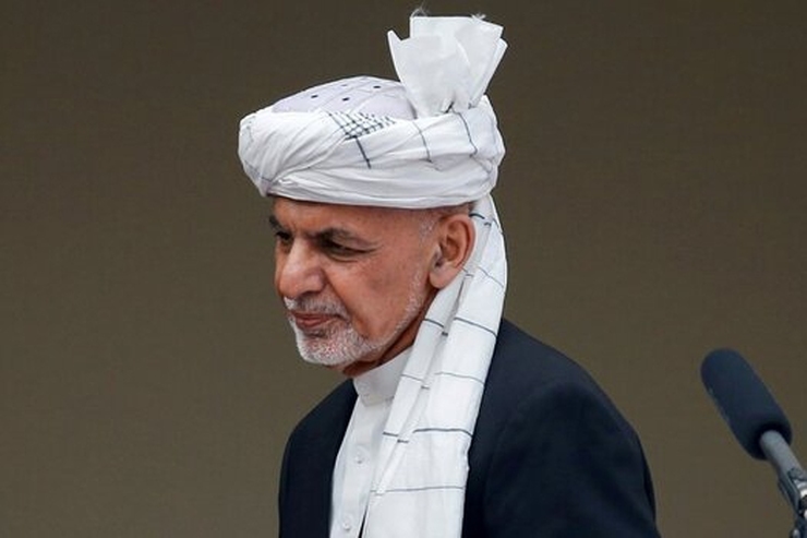 اشرف غنی، رئیس‌ جمهوری فراری افغانستان، در یک پیام صوتی که به مناسبت فرارسیدن عید قربان منتشر کرد، گفت جهان اسلام در حال حرکت در یک مسیر درست است و از جهان اسلام خواست این مسیر مثبت را با طالبان شریک شوند.
