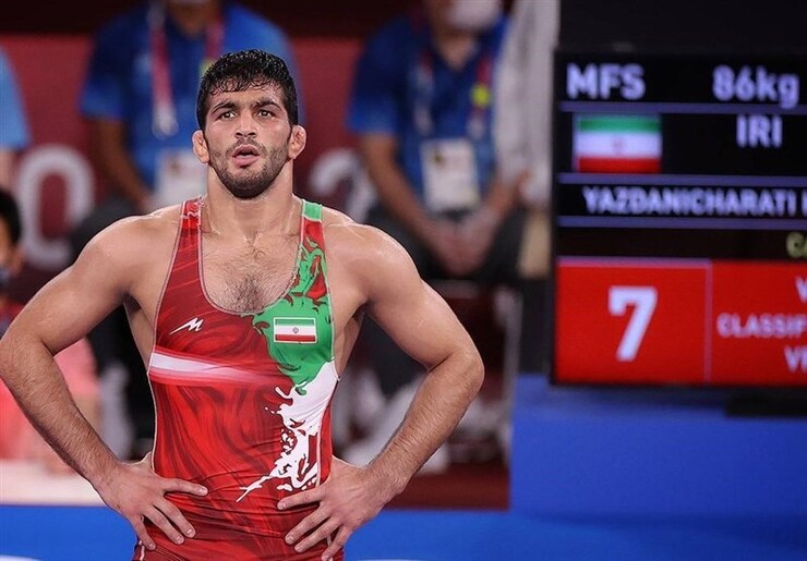 حسن یزدانی با ارائه یک کشتی برتر موفق شد کریمی را مغلوب قدرت خود کند.