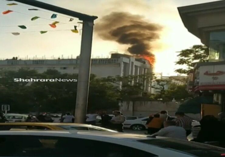 آتش سوزی عصر امروز (یکشنبه، ۱۹ تیر ۱۴۰۱) در یک هتل مشهد به صورت کامل اطفائ حریق شد.