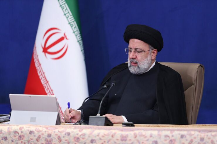 رئیس جمهور در پیامی درگذشت ذاکر و مداح اهل بیت(ع) حاج محمدعلی کریم‌خانی را تسلیت گفت.
