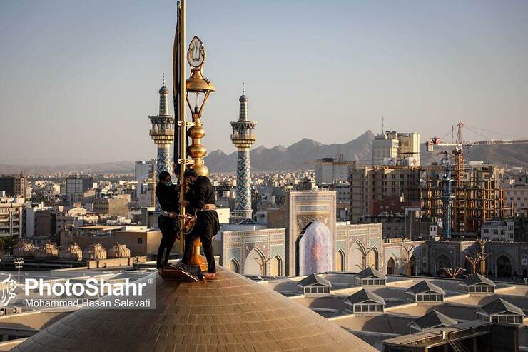 ۲۳ ذی القعده مصادف با روز زیارتی امام رضا (ع) و به روایتی سالروز شهادت ایشان ویژه برنامه‌هایی در حرم مطهر رضوی برگزار می‌شود.